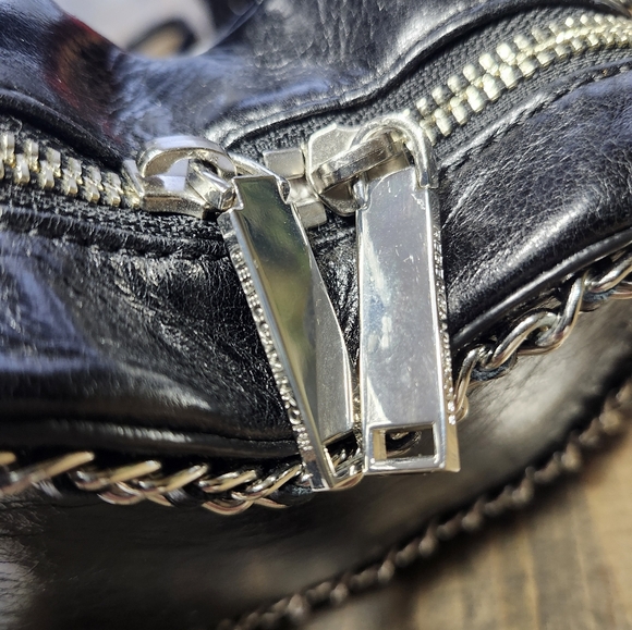 Heart Shaped Black Leather Silver Chain Rebecca Minkoff Designer Crossbody Bag - Picture 4 of 8